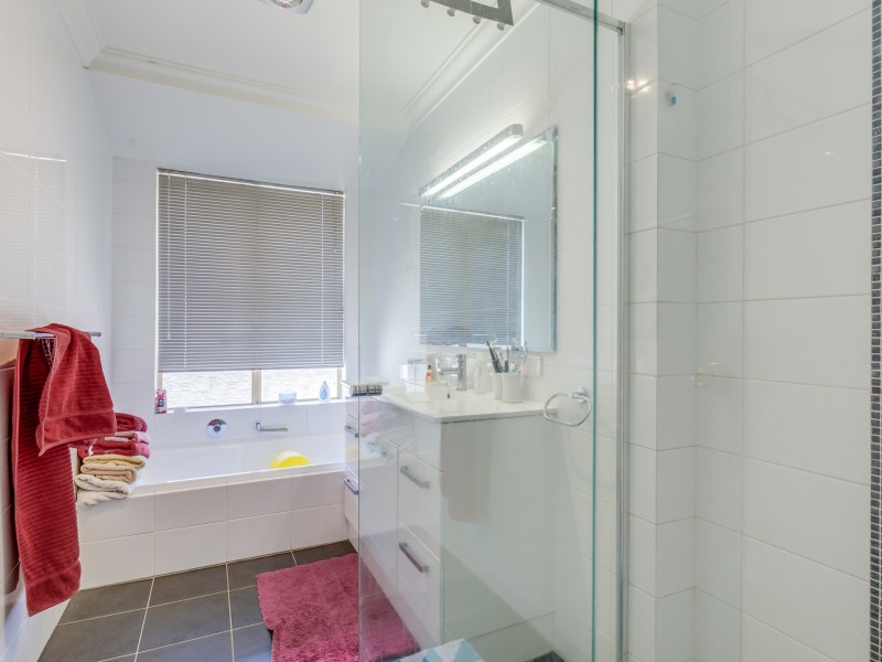 19 Farrer Place, Thornlie WA 6108