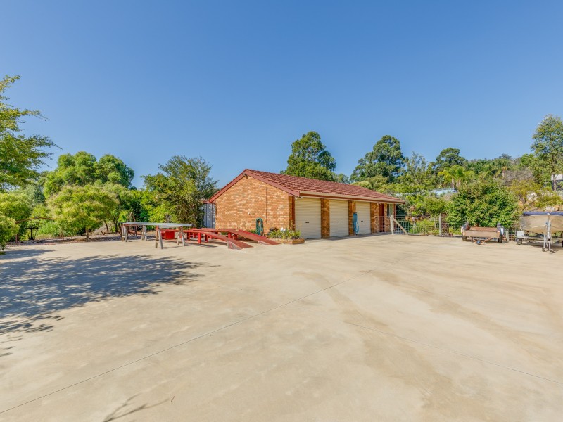7 White Gum Rise, Byford WA 6122