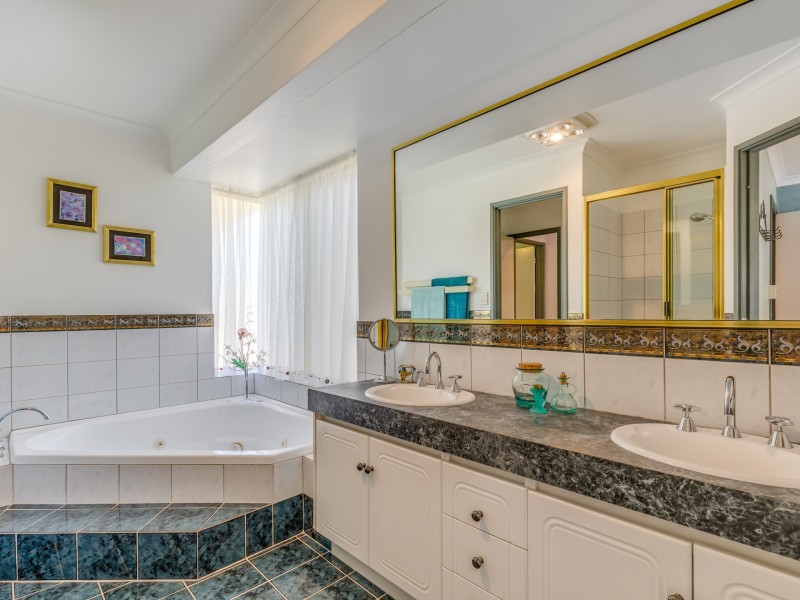 7 White Gum Rise, Byford WA 6122