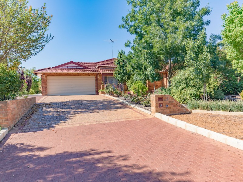 7 White Gum Rise, Byford WA 6122