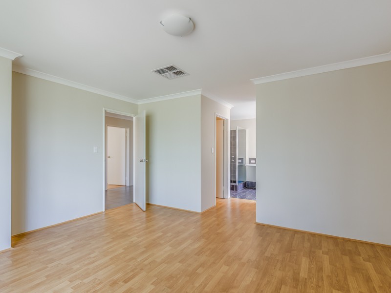 302 Lyon Road, Aubin Grove WA 6164