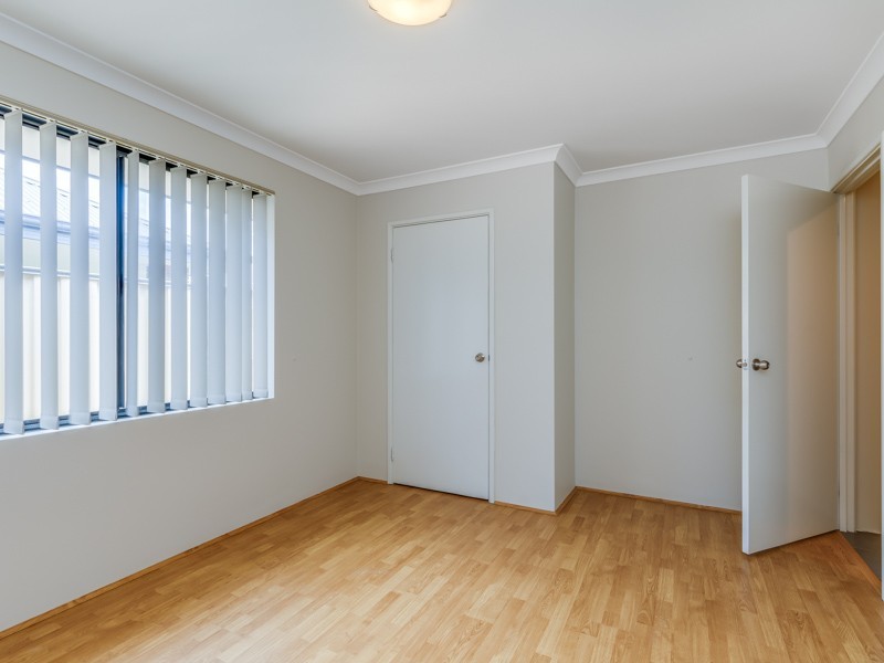 302 Lyon Road, Aubin Grove WA 6164