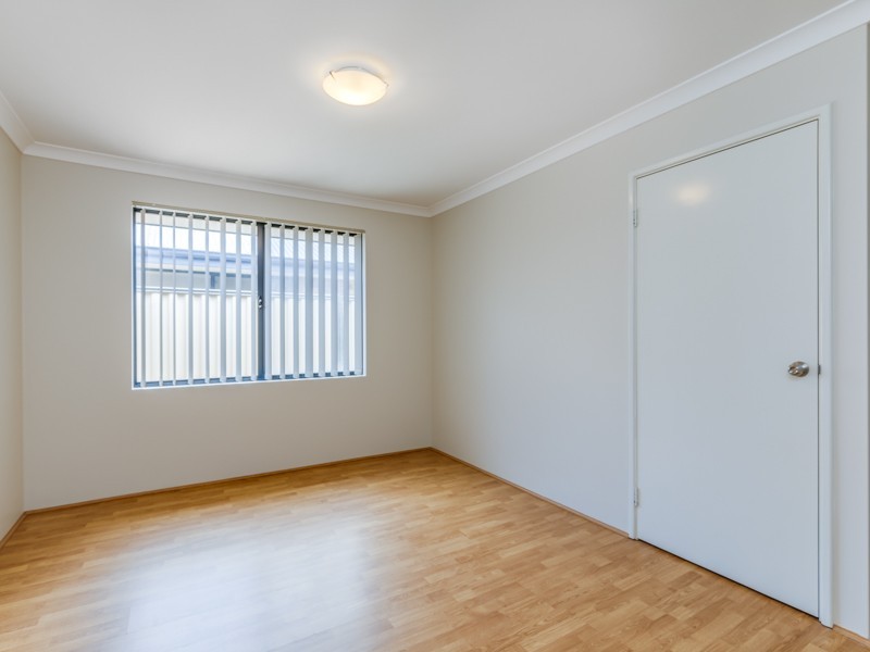 302 Lyon Road, Aubin Grove WA 6164