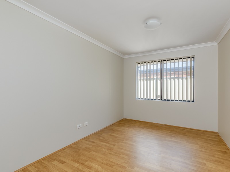 302 Lyon Road, Aubin Grove WA 6164