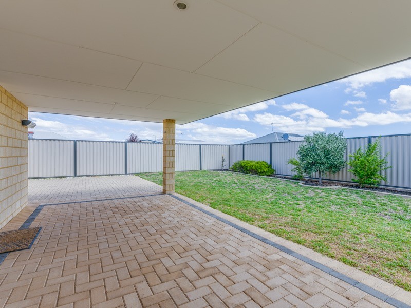 302 Lyon Road, Aubin Grove WA 6164