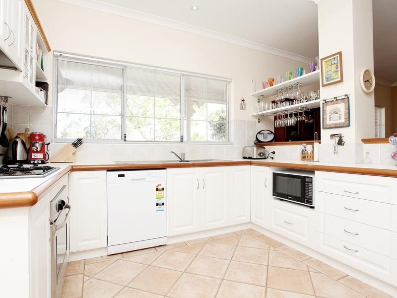 12 Paganoni View, Beeliar WA 6164