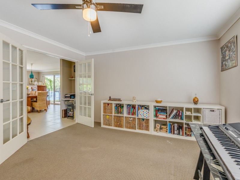 5 Viana Loop, Seville Grove WA 6112