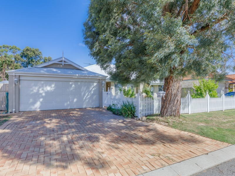 5 Viana Loop, Seville Grove WA 6112