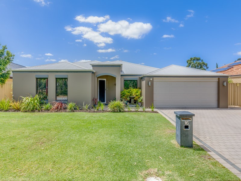 16 Dornoch Way, Canning Vale WA 6155