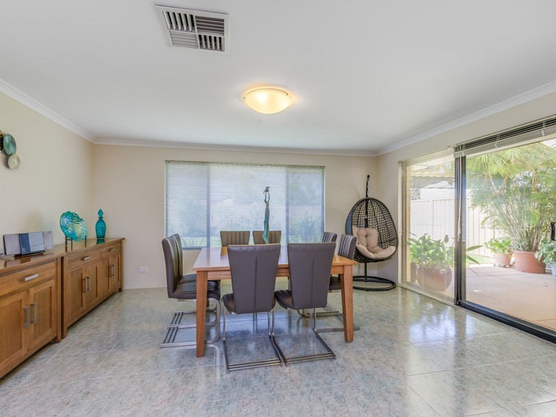 16 Dornoch Way, Canning Vale WA 6155