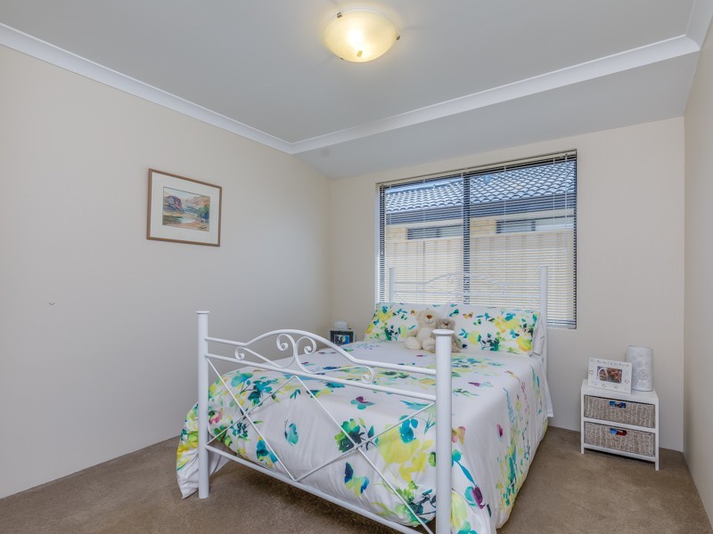 16 Dornoch Way, Canning Vale WA 6155