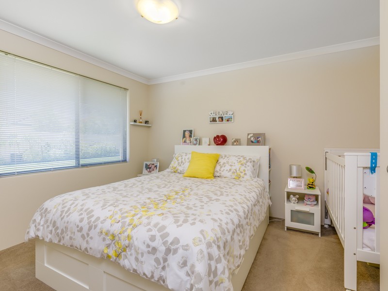 16 Dornoch Way, Canning Vale WA 6155
