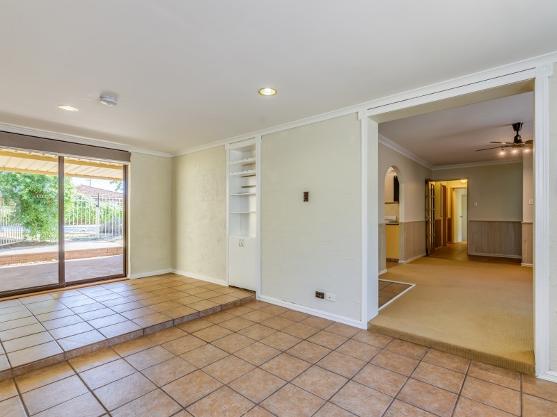 93 Shillington Way, Thornlie WA 6108