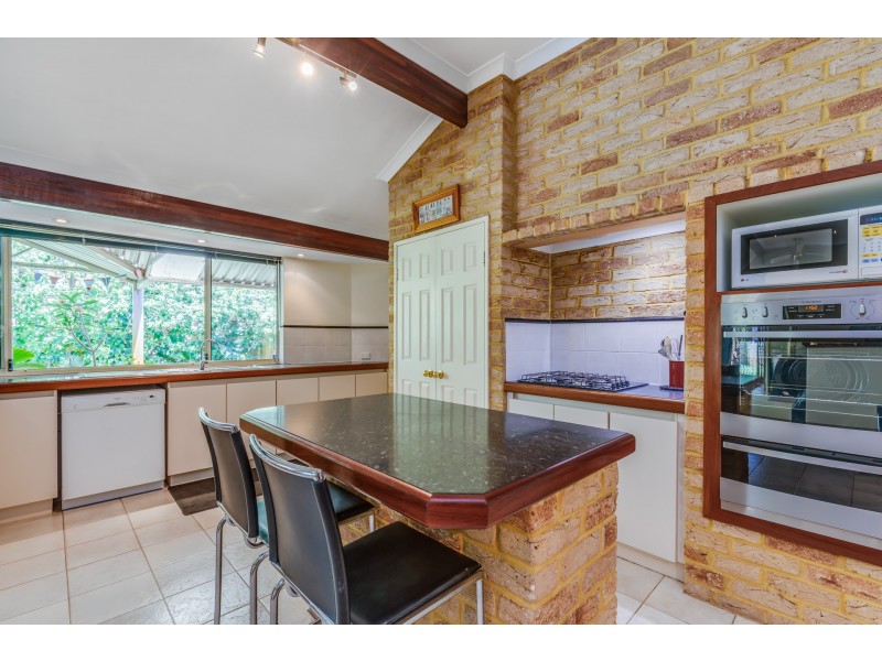 24 Geranium Place, Canning Vale WA 6155