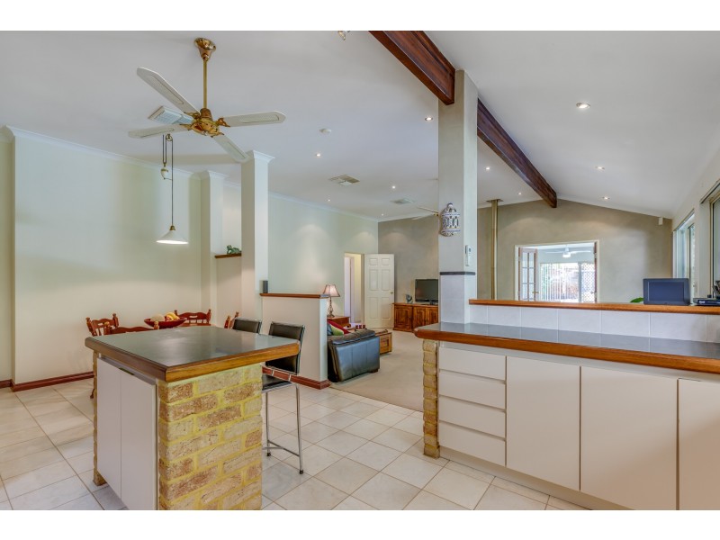 24 Geranium Place, Canning Vale WA 6155