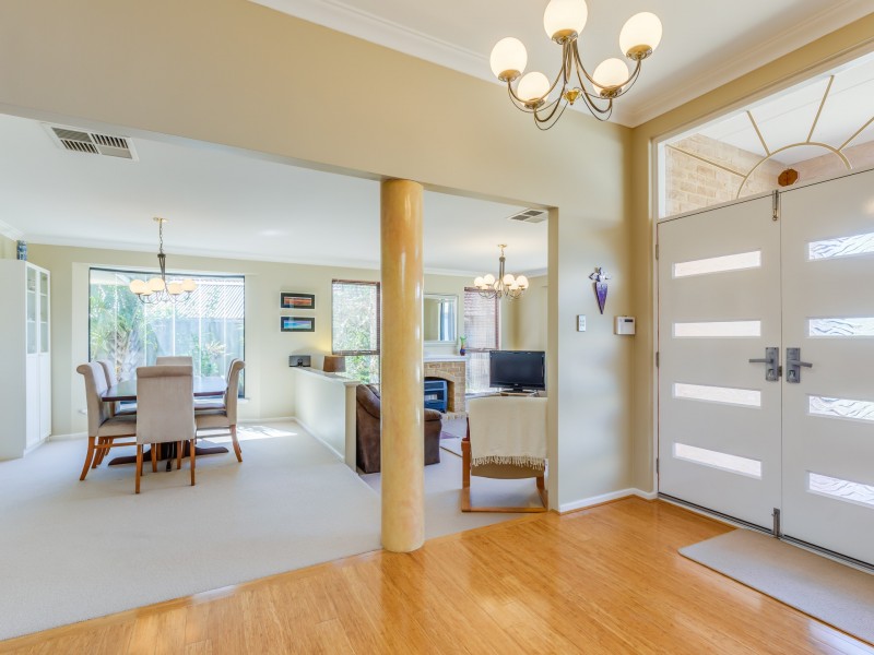 6 Iberis Place, Woodvale WA 6026