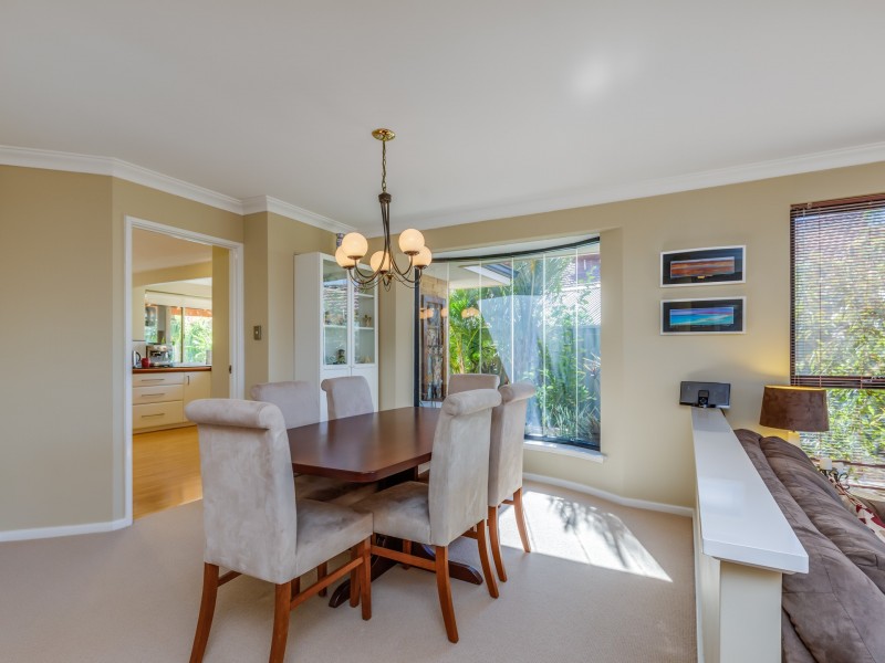 6 Iberis Place, Woodvale WA 6026