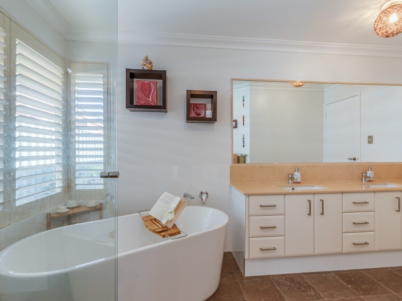 6 Iberis Place, Woodvale WA 6026