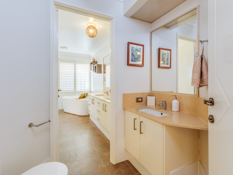 6 Iberis Place, Woodvale WA 6026