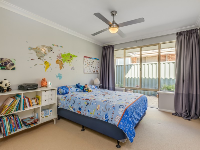 6 Iberis Place, Woodvale WA 6026