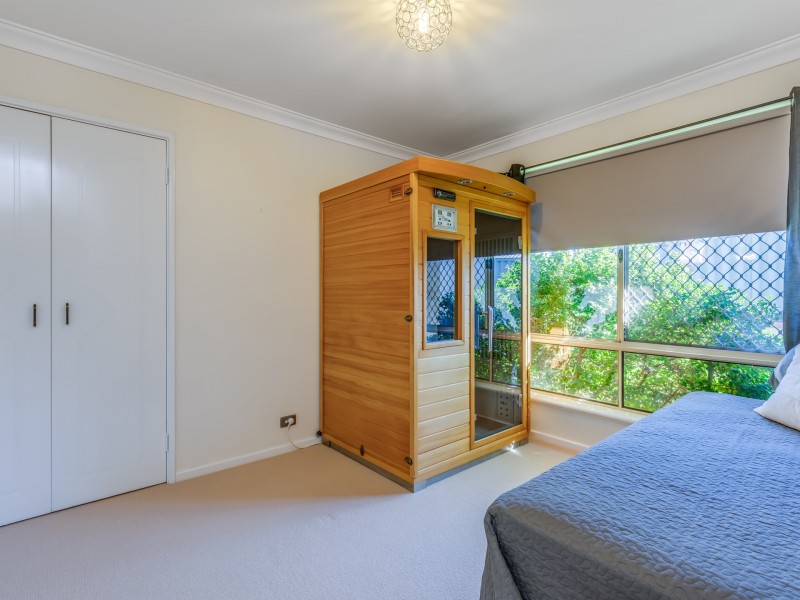 6 Iberis Place, Woodvale WA 6026