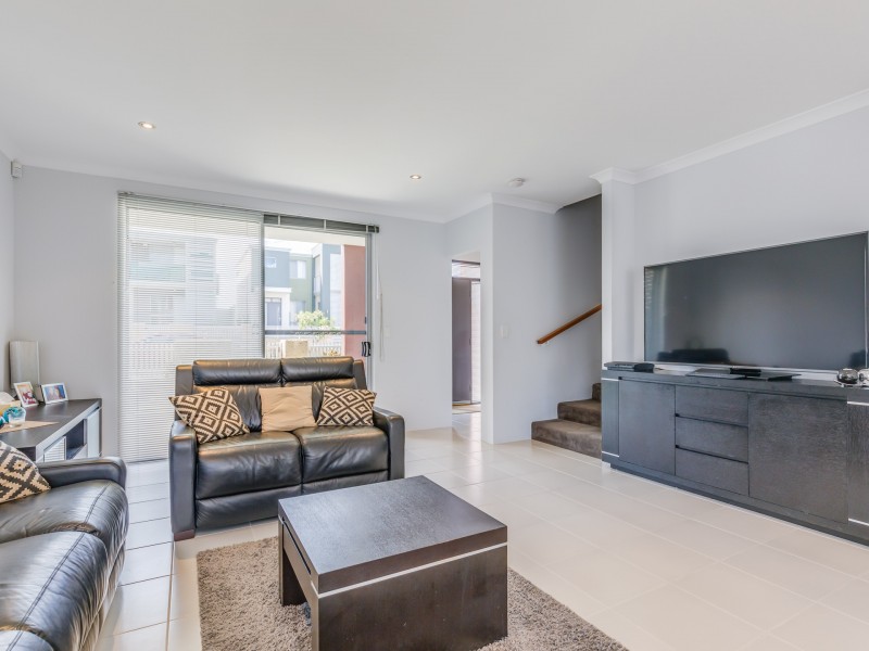 3 Affable Way, Atwell WA 6164