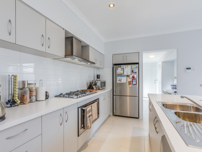 3 Affable Way, Atwell WA 6164
