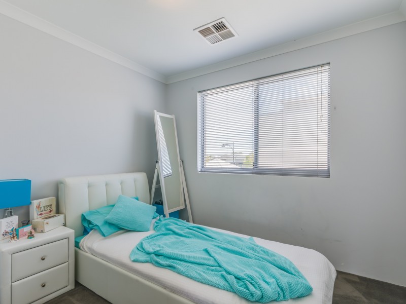3 Affable Way, Atwell WA 6164