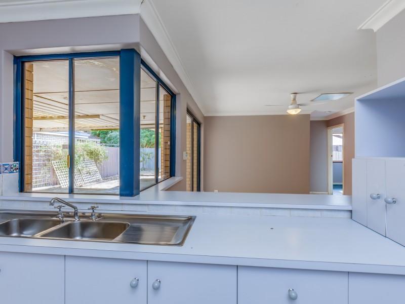 6 Nields Street, Ferndale WA 6148