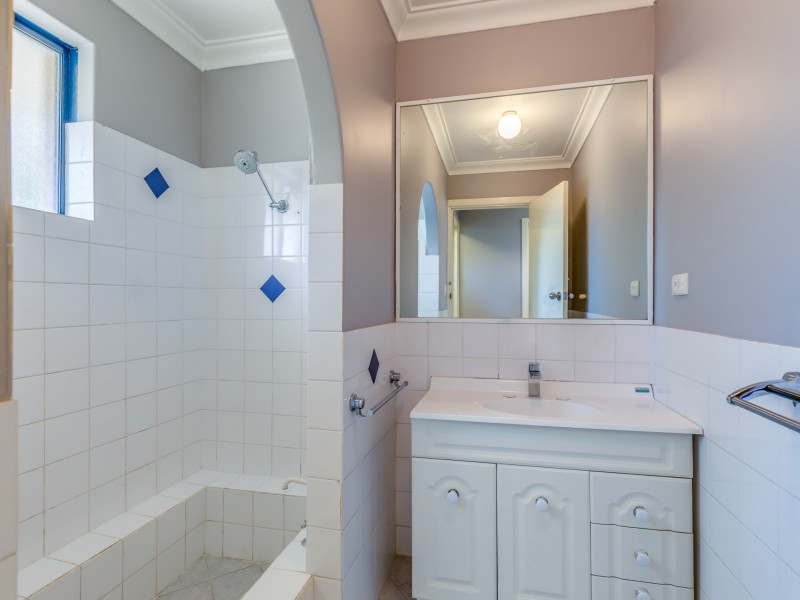 6 Nields Street, Ferndale WA 6148