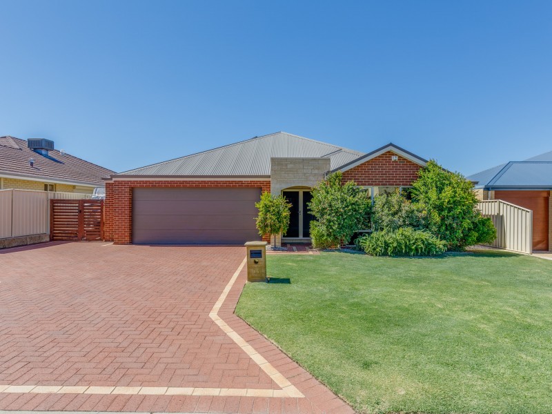 15 Cronulla Road, Secret Harbour WA 6173