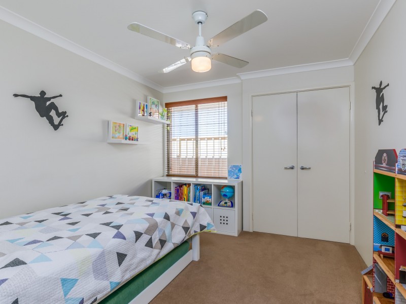 15 Cronulla Road, Secret Harbour WA 6173