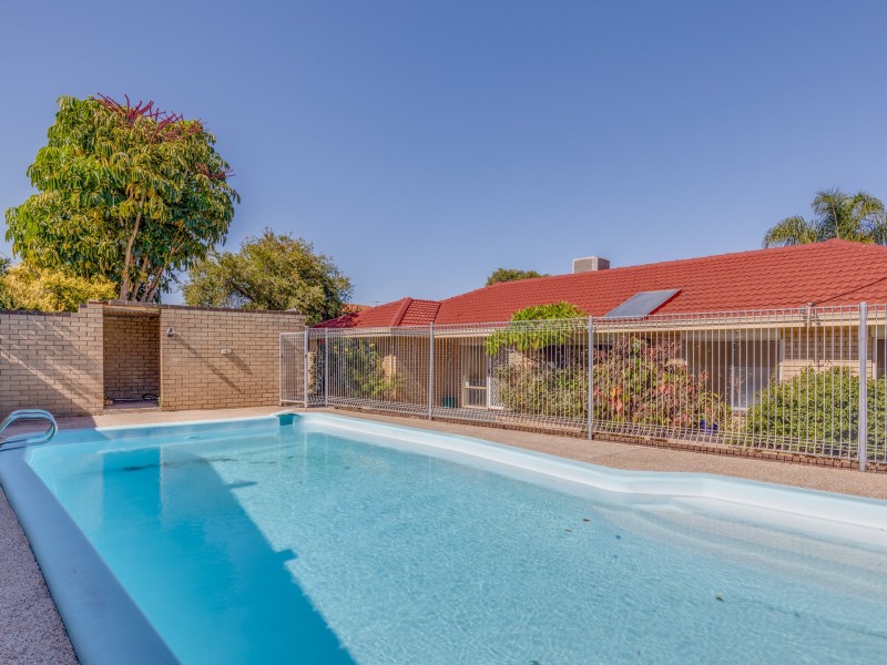 9 Aveley Street, Willetton WA 6155