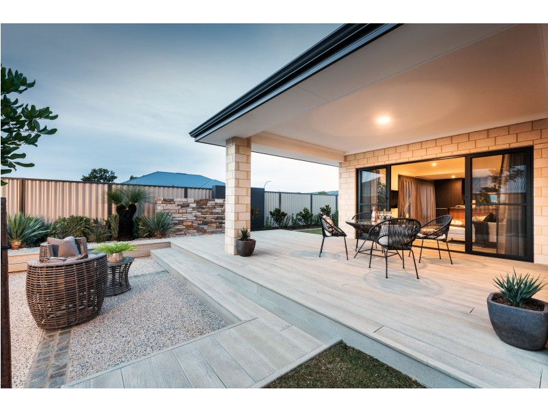 5 Buttress Street, Whitby WA 6123