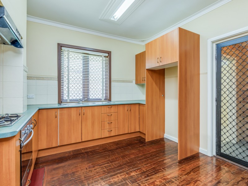 42 Fremantle Road, Gosnells WA 6110