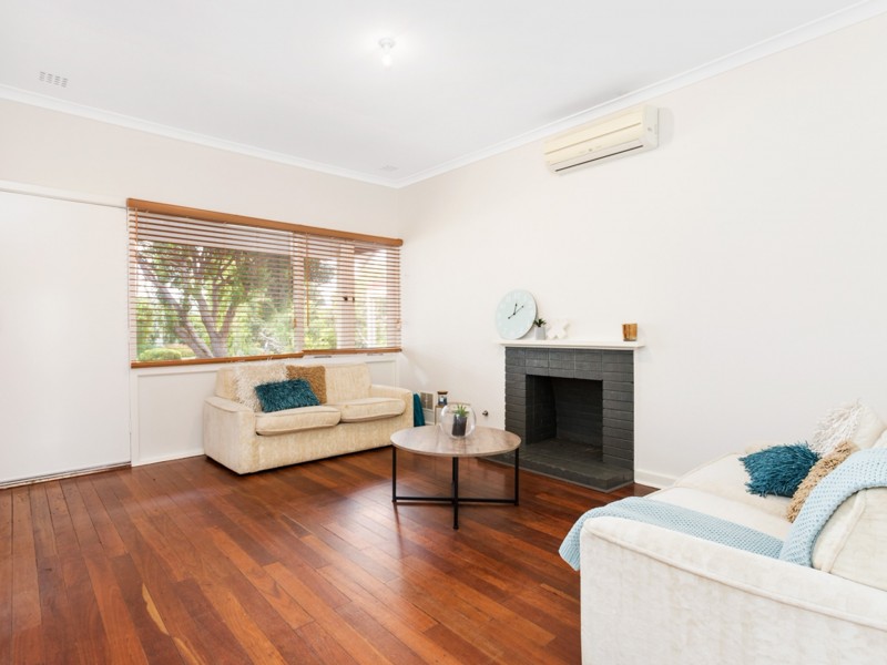 33 Williams Road, Coolbellup WA 6163