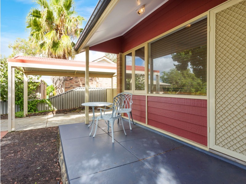 33 Williams Road, Coolbellup WA 6163