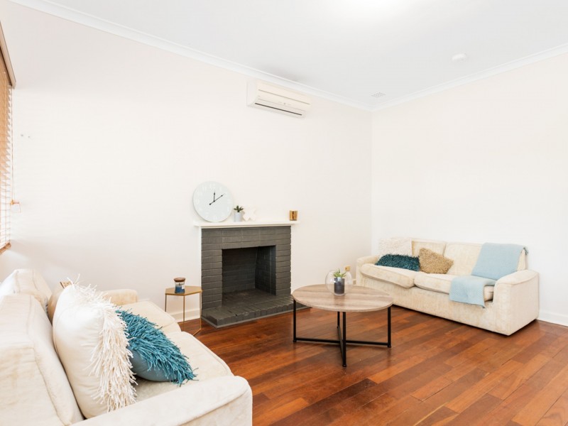 33 Williams Road, Coolbellup WA 6163