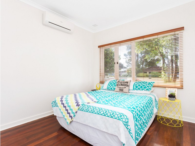 33 Williams Road, Coolbellup WA 6163