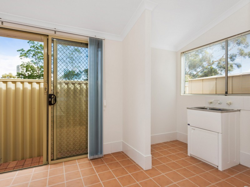 33 Williams Road, Coolbellup WA 6163