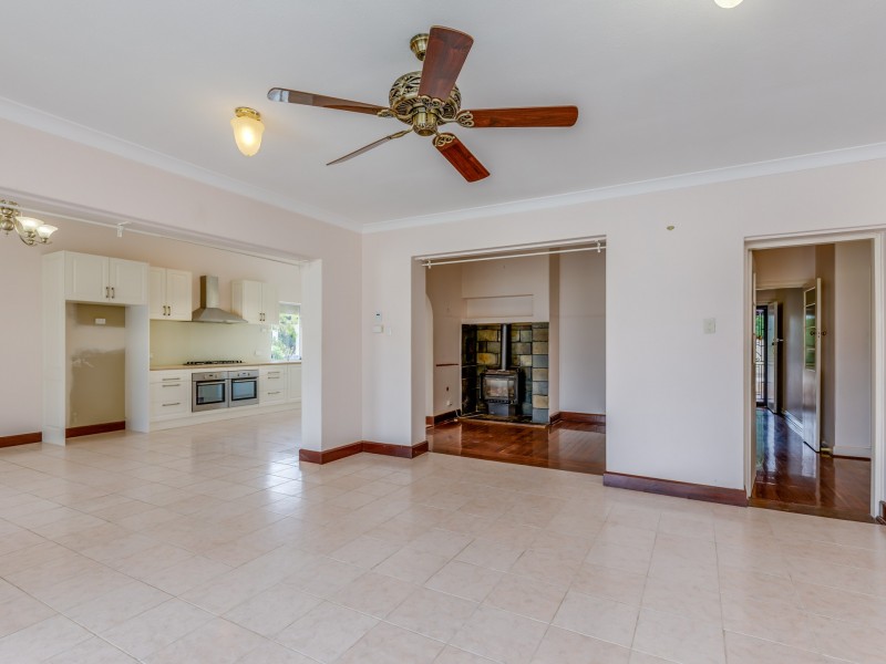 6 Helm Street, Maddington WA 6109