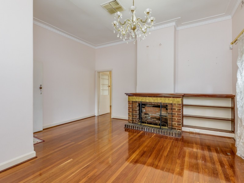 6 Helm Street, Maddington WA 6109