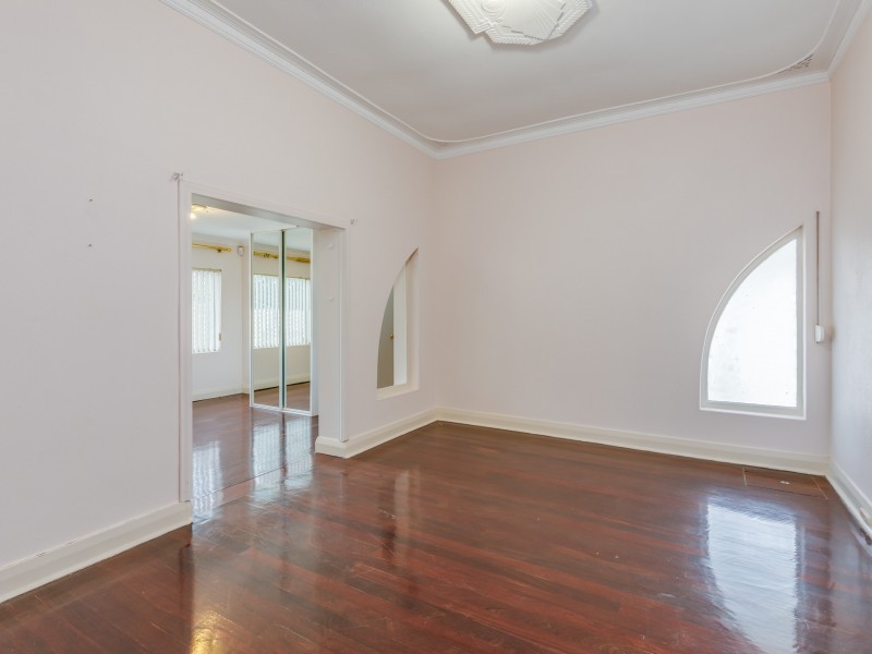 6 Helm Street, Maddington WA 6109