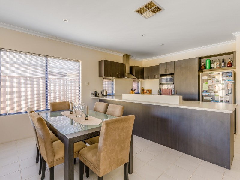 49 Amalfi Way, Canning Vale WA 6155