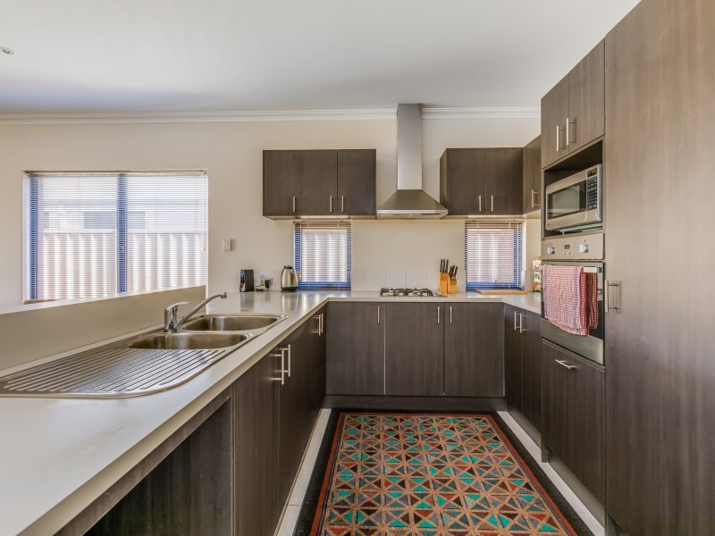 49 Amalfi Way, Canning Vale WA 6155
