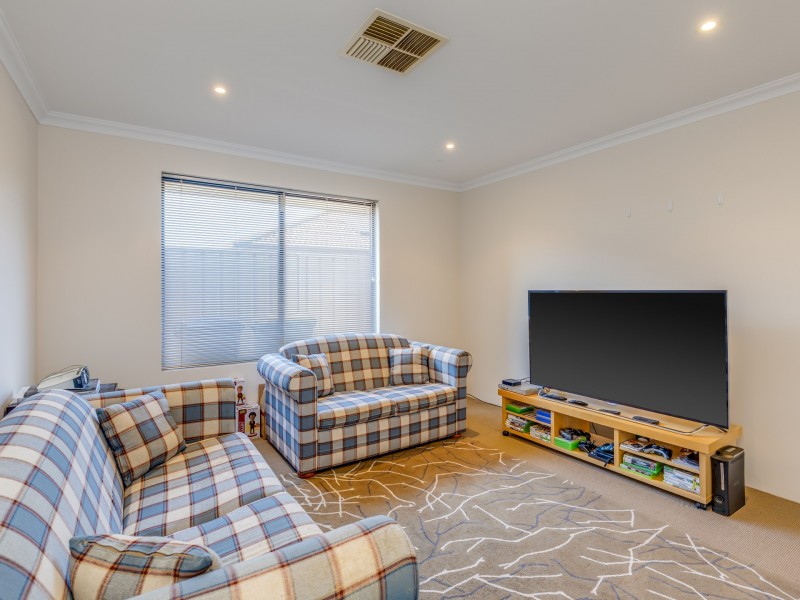 49 Amalfi Way, Canning Vale WA 6155