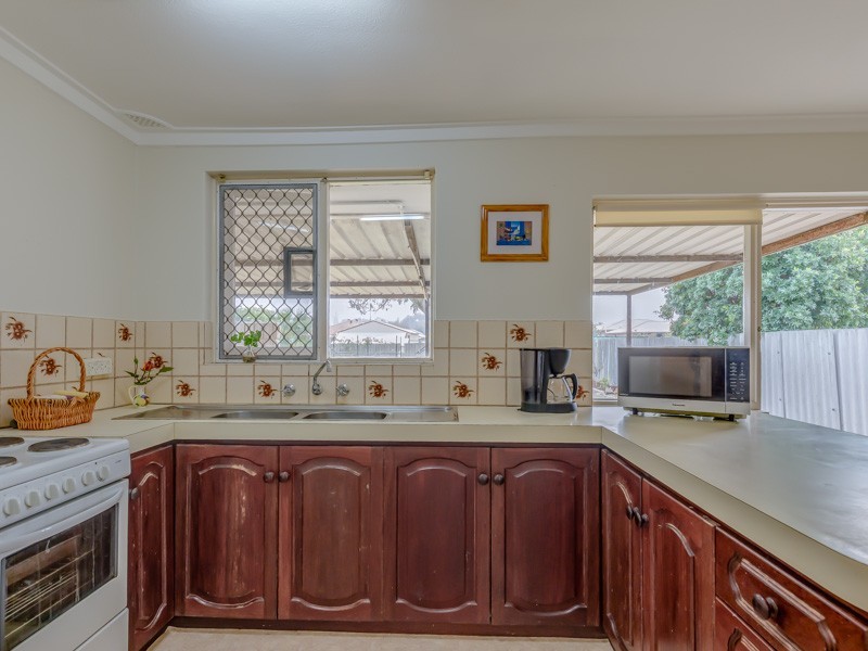25 Dunnell Street, Maddington WA 6109