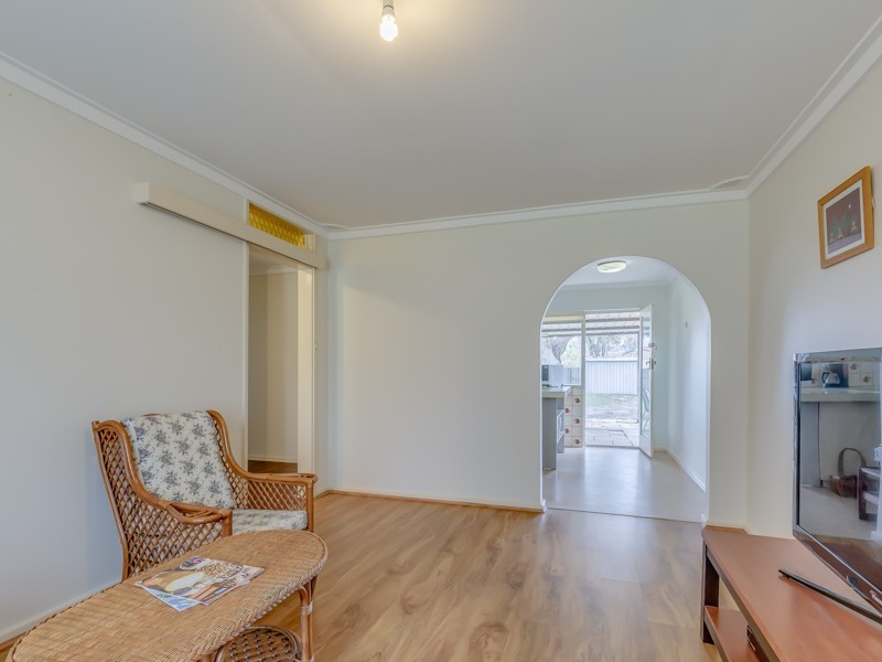 25 Dunnell Street, Maddington WA 6109