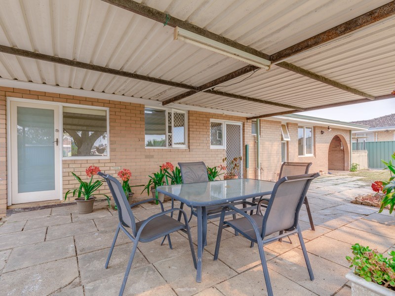 25 Dunnell Street, Maddington WA 6109