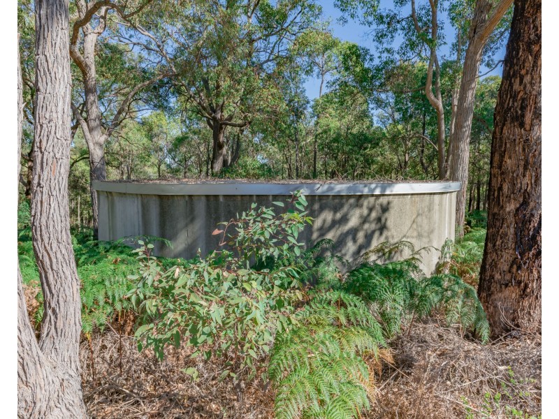 3 Omeo Place, Karragullen WA 6111